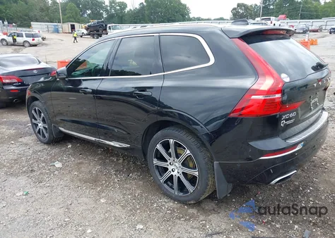 2021 Volvo Xc60 T5 Inscription z USA, uszkodzony, nr VIN YV4102DL5M1881425